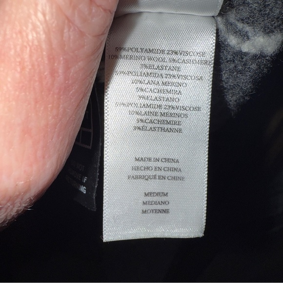 Rails Lana Tiger Pattern Wool Blend Crew Neck Sweater Ivory Gray Medium Cozy - Picture 7 of 8